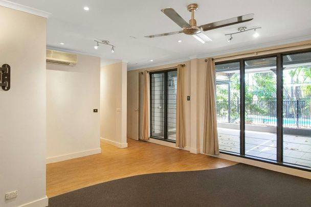 PERFECT HOUSE IN GREAT LOCATION - Photo 1