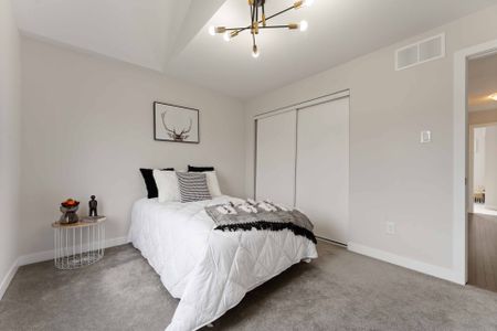 For Lease - 3040 Travertine Way, Barrhaven, Ontario - Photo 5