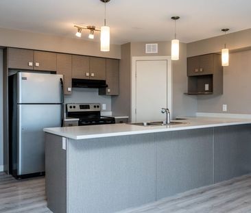 35 Cambridge Way, Steinbach, MB - Photo 2