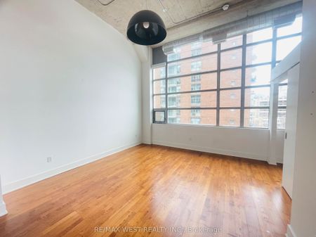 Tip Top Lofts , #424 - Photo 2
