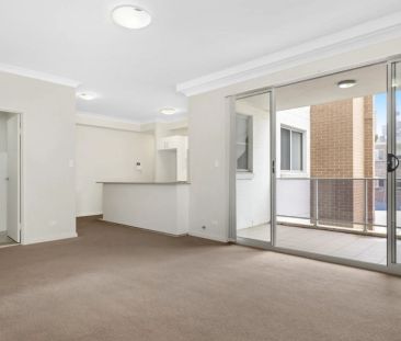 Modern Comfort in the Heart of Parramatta - Photo 3
