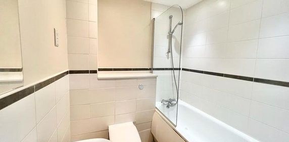 4 bedroom terraced house to rent - Photo 2