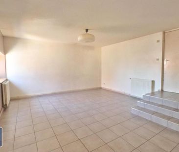 Location appartement 2 pièces de 65.8m² - Photo 1