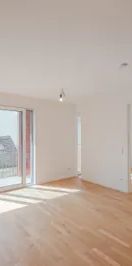 ***NEU*** Energie-effizienter Neubau mit Südost - Balkon & top Infrastruktur - Photo 1