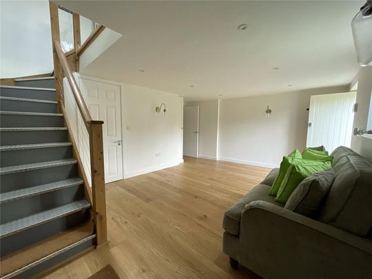4 bedroom detached house to rent - Photo 1
