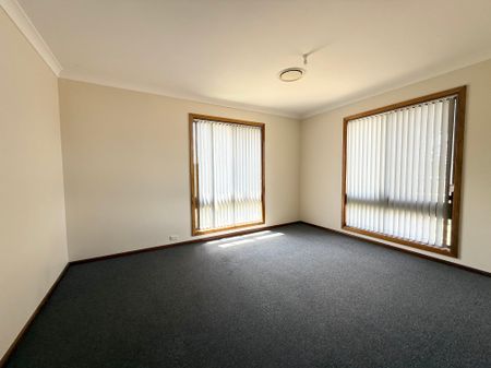 Four Bedroom Home! - Photo 2