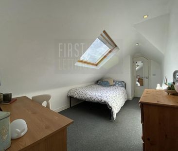 4 bedroom terraced house to rent - Photo 2