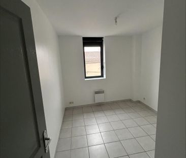 Location Appartement 2 pièces 43m² CUXAC D AUDE 11590 - Photo 1