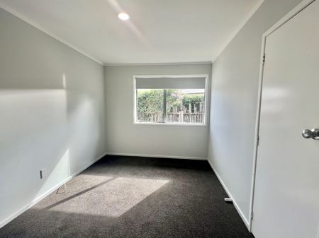 5 Bluewater Place, Wattle Downs, Auckland - Photo 4