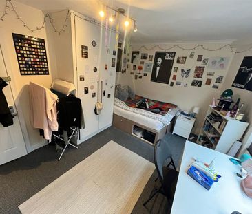 Manor Drive, Hyde Park, LS6 1DD, Leeds - Photo 1