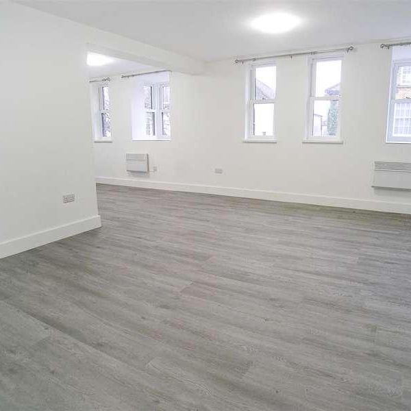 D, High Street, Llandaff, Cardiff, CF5 - Photo 1