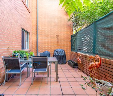 111/362 Mitchell Road, Alexandria NSW 2015 - Apartment For Rent | D... - Photo 2