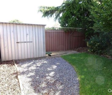 Neat As a Pin - 2 Bedroom Homette - Photo 2