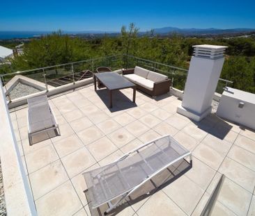 Luxury Townhouse for rent in Sierra Blanca, Spain - Photo 5