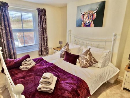 2 bedroom semi-detached house to rent - Photo 5