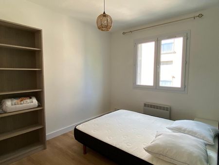 Location Appartement 2 pièces 42m² AUBENAS 07200 - Photo 3