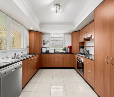 Family Living in Prime Location - Photo 6