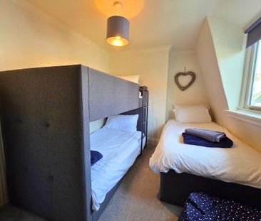 3 bedroom terraced house to rent - Photo 6