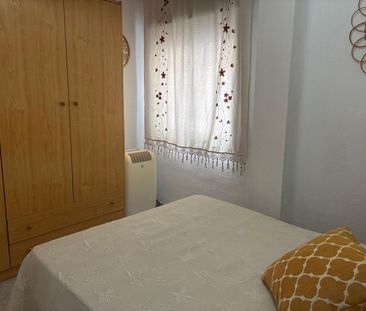 Piso de alquiler en Gandia - Cl Trevijano, 2, Grau de Gandia - Vene... - Photo 4