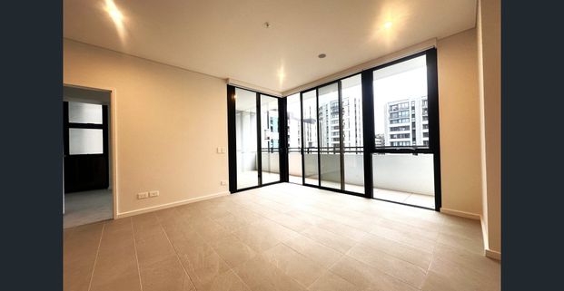 Stylish 2 Bedroom Apartment with Expansive Balcony & Premium Facilities - Photo 1