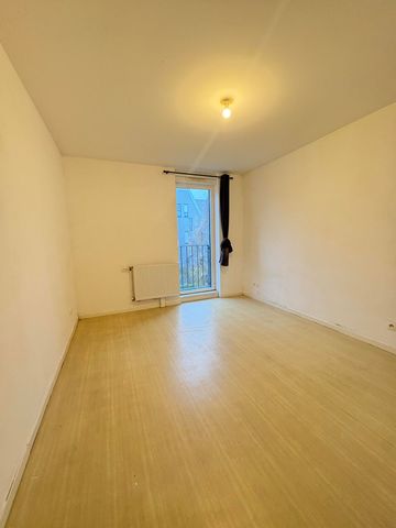 Location Appartement 4 pièces 82m² DUNKERQUE 59140 - Photo 2
