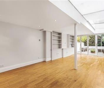 Marcilly Road, SW18 - Photo 1