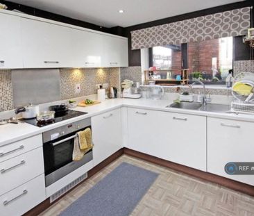 2 bedroom flat to rent - Photo 4