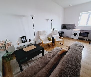 Apartment - Photo 2