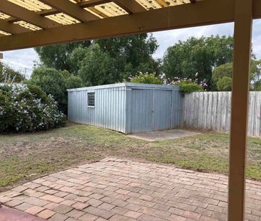 Handy Location - Photo 6