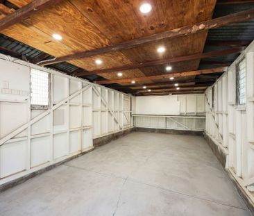 Just Perfect, Very Neat and Tidy Home With Sheds - Photo 4