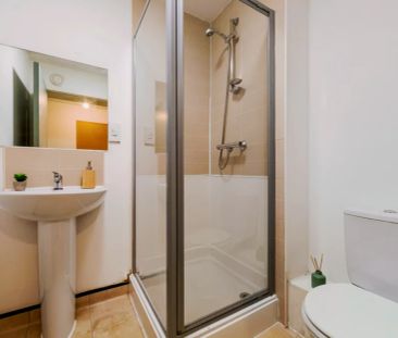 Gold Non Ensuite Top Floor - Photo 5