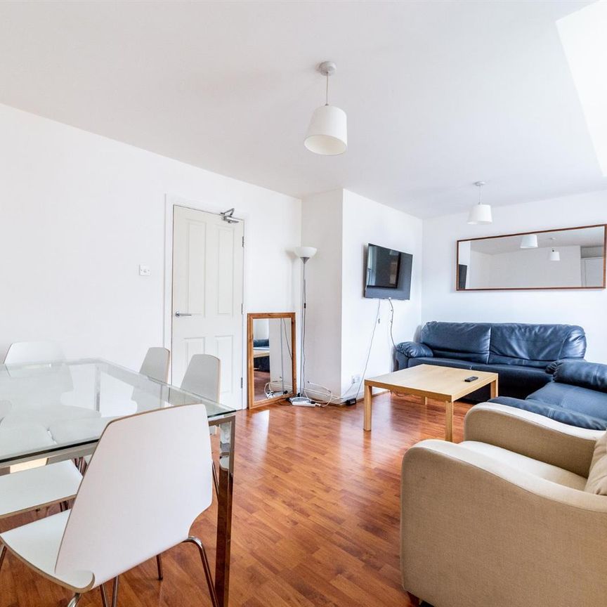 6 bed maisonette to rent in Goldspink Lane, Sandyford, NE2 - Photo 1