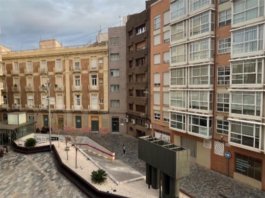 Piso de alquiler en Calle Real, 34, Casco Antiguo - Photo 1