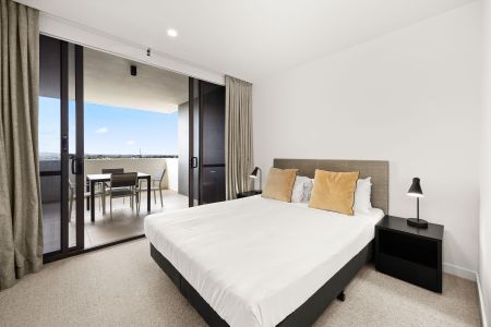 Elevated Living with Exceptional Location & Convenience - FURNISHED - Photo 2