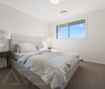Modern Family Living in the Heart of Schofields - Photo 5