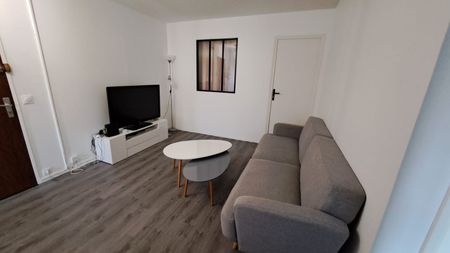 Location Appartement 4 pièces 67m² - Photo 3