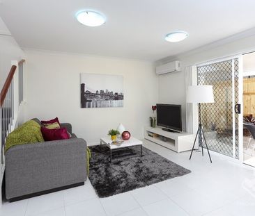 Great Location Great Townhouse - Photo 2