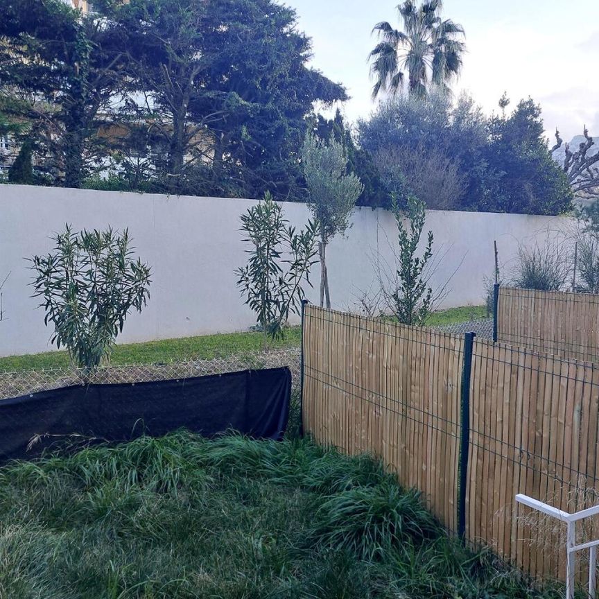 location Appartement T2 DE 46.33m² À MARSEILLE - Photo 1