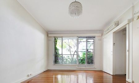 3/123 Millswyn Street, South Yarra VIC 3141 - Apartment For Rent | Domain - Photo 3