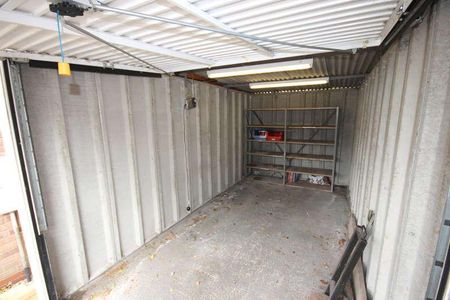 The Cloisters, Stapenhill, DE15 - Photo 3