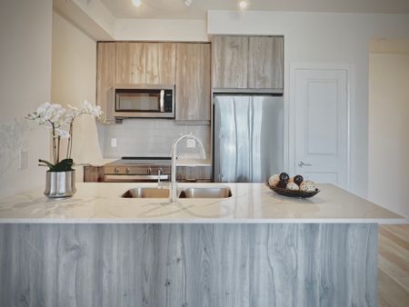 For Lease - 15 Watergarden Drive Unit# 1510, Mississauga, Ontario - Photo 5