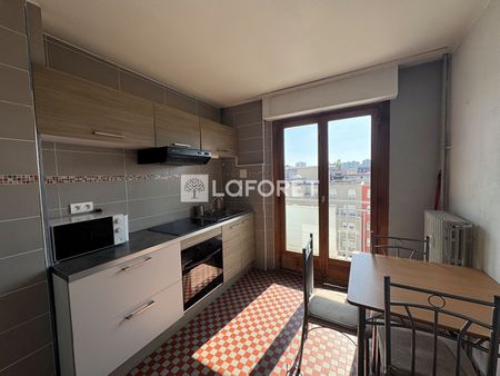 Apartment - Photo 2