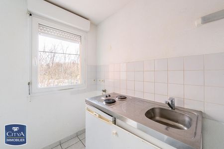 Location Appartement 2 pièces 47m² LOUVROIL 59720 - Photo 5