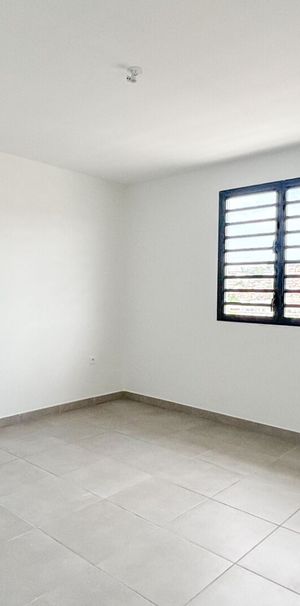 Location appartement 2 pièces, 36.05m², Fort-de-France - Photo 1