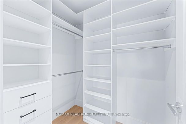 For Lease - 275 Reiner Road, Toronto, Ontario - Photo 1