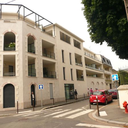 Location Appartement 3 pièces 79m² ORLEANS 45000 - Photo 3