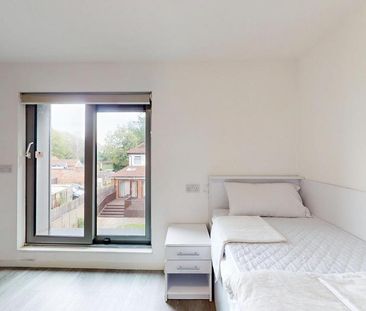 Studio to rent - Photo 6