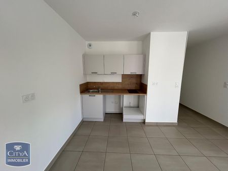 Location Appartement 1 pièce 28m² CLERMONT FERRAND 63000 - Photo 2