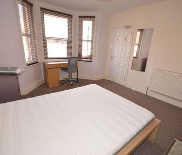 Waterloo Road, Winton, BH9 - Photo 1