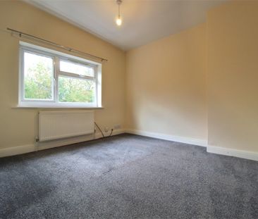 3 Bedroom Terraced To Let - Photo 2